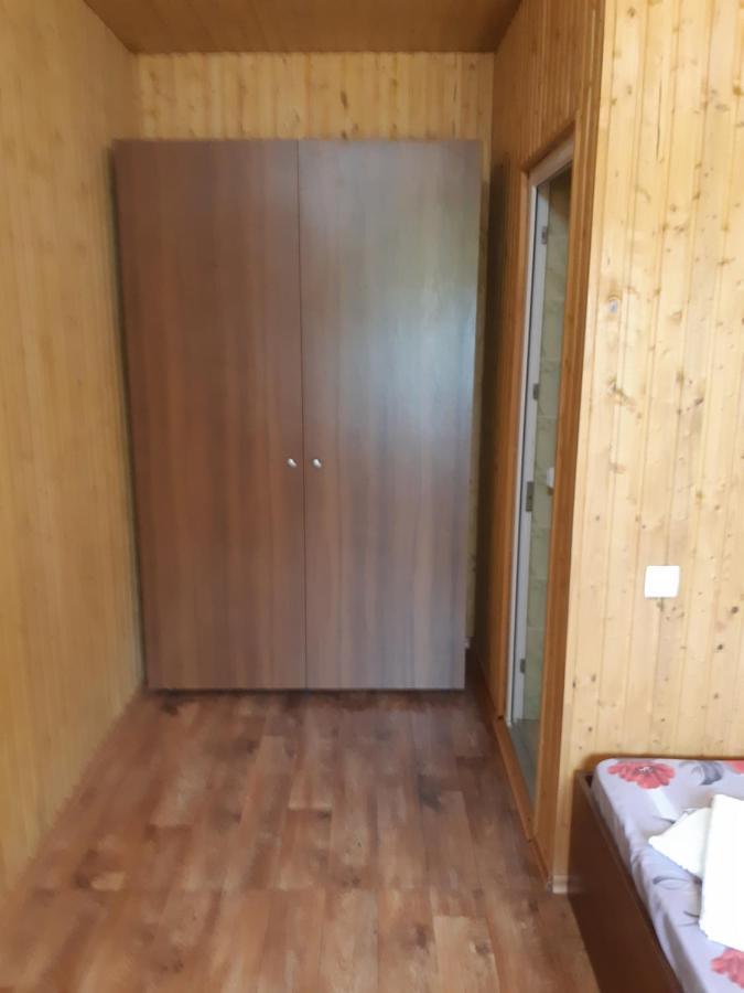 Отель Маленький Рай 자토카 외부 사진