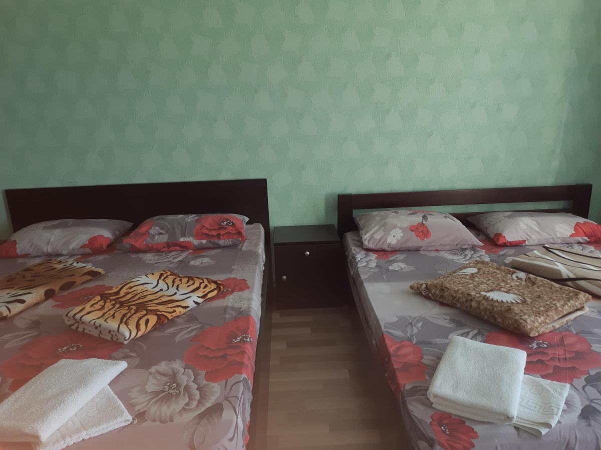 Отель Маленький Рай 자토카 외부 사진