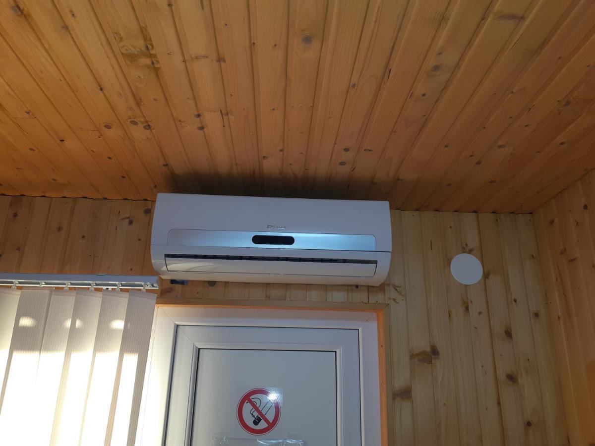 Отель Маленький Рай 자토카 외부 사진